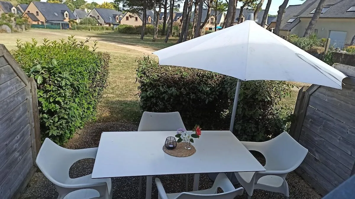 Duplex Proche De La Mer Avec Piscine Guidel